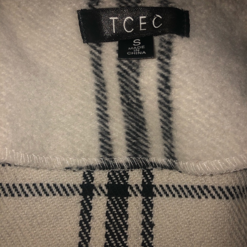 TCEC vest - Picture 2 of 3